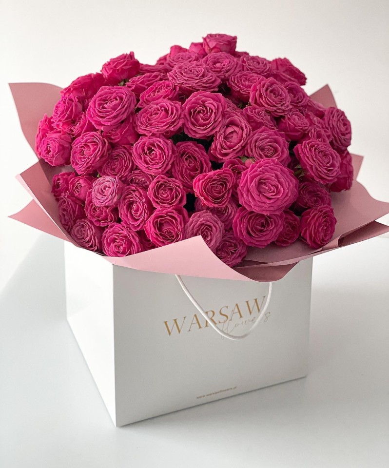 bouquet of spray roses Warsaw Flowers