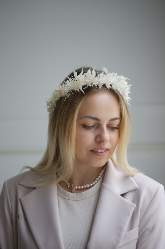 Komunijna opaska na głowę z suszonych kwiatów