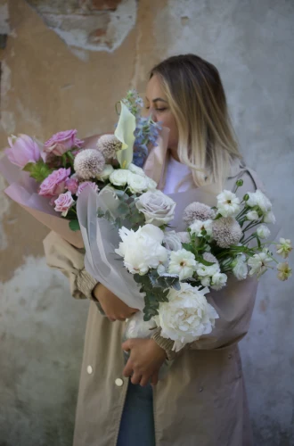 Beżowa chryzantema bukiet Dzień Matki