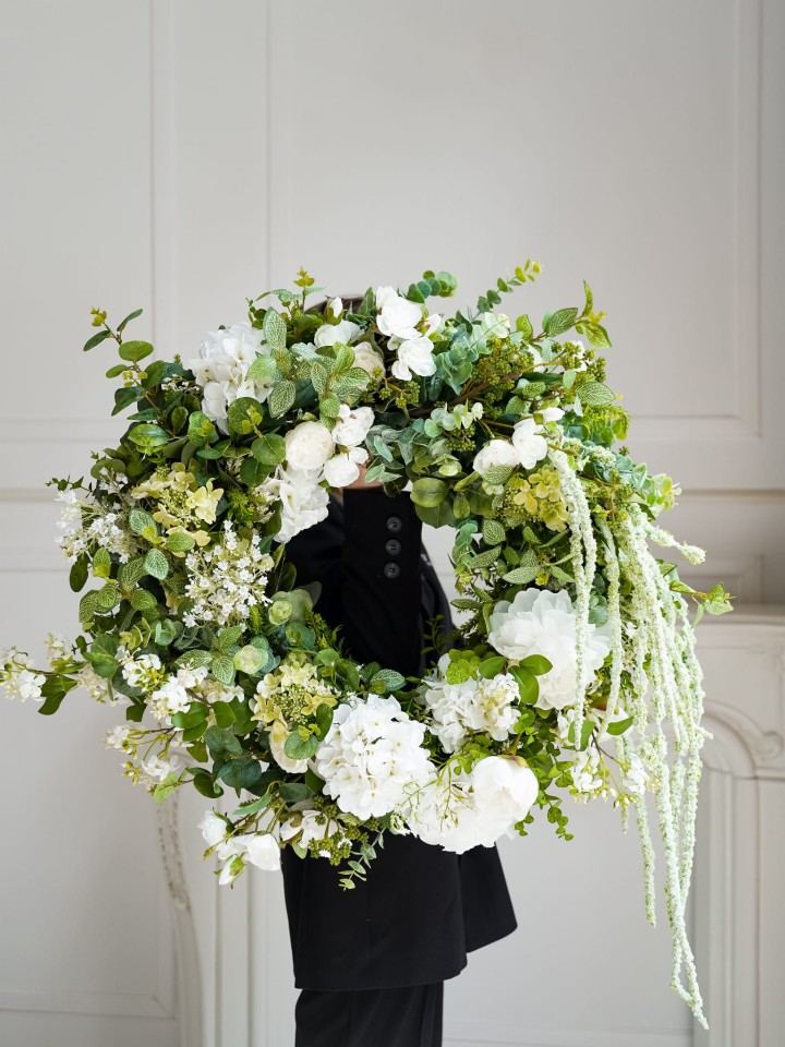 Biały elegancki luksusowy wianek ze sztucznych kwiatów Warszawa