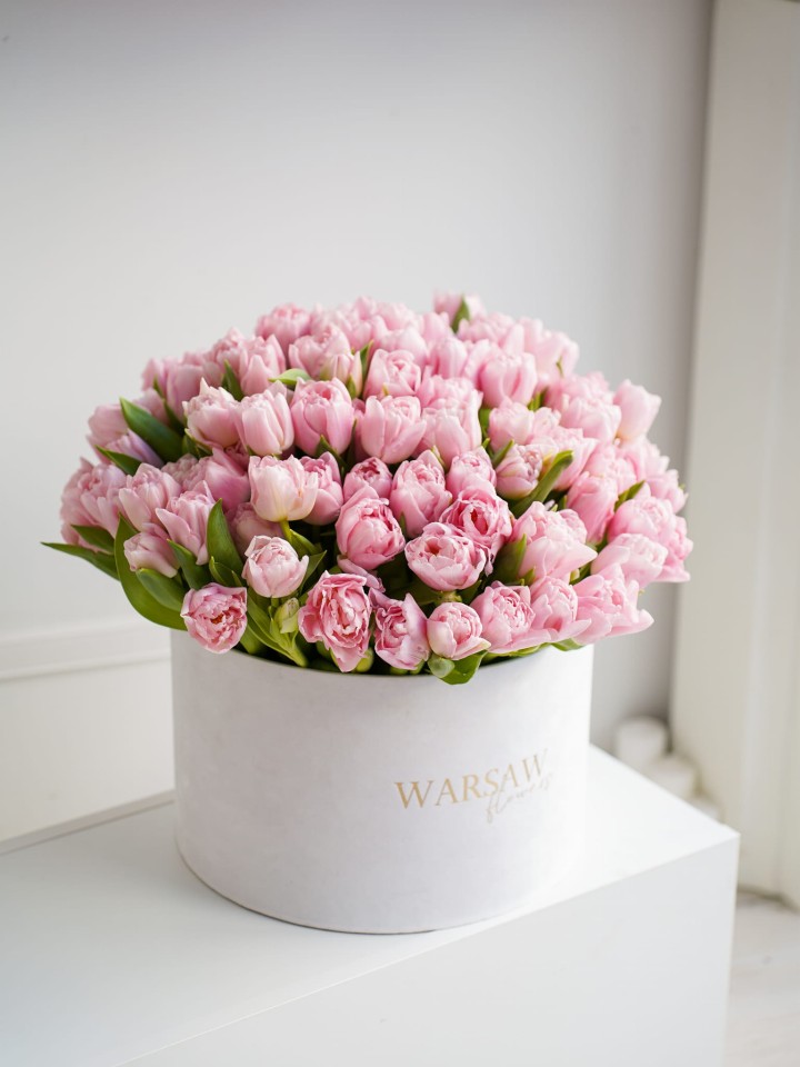 big box of tulips flowerbox Warsaw