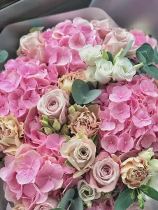 Bouquet "Blushy hydrangeas"
