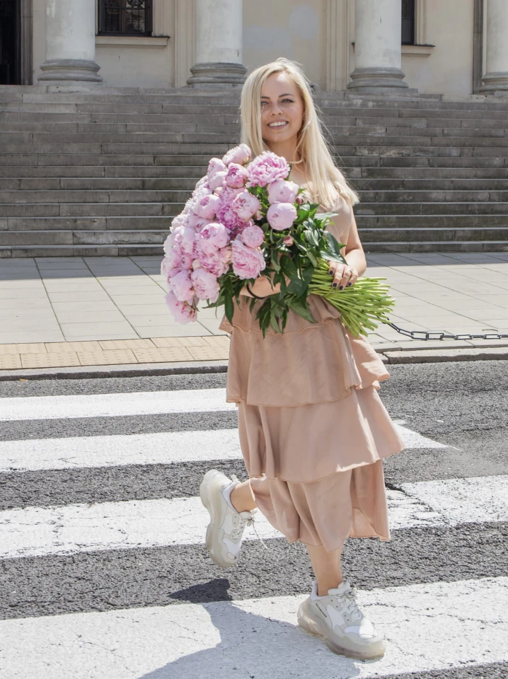 Różowe piwonie Warsaw Flowers